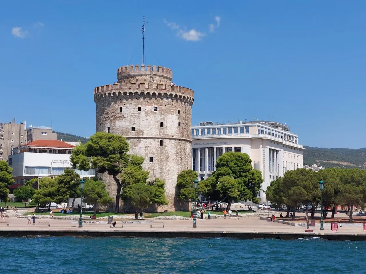 The White Tower of Thessaloniki on the waterfront promenade, the Thermaic Gulf beyond