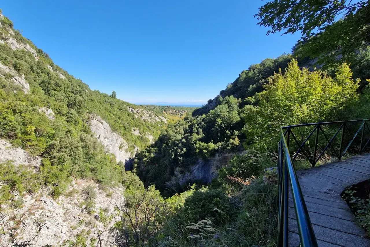 The wooden trail through the Enipeas Gorge in Mount Olympus National Park above Litochoro