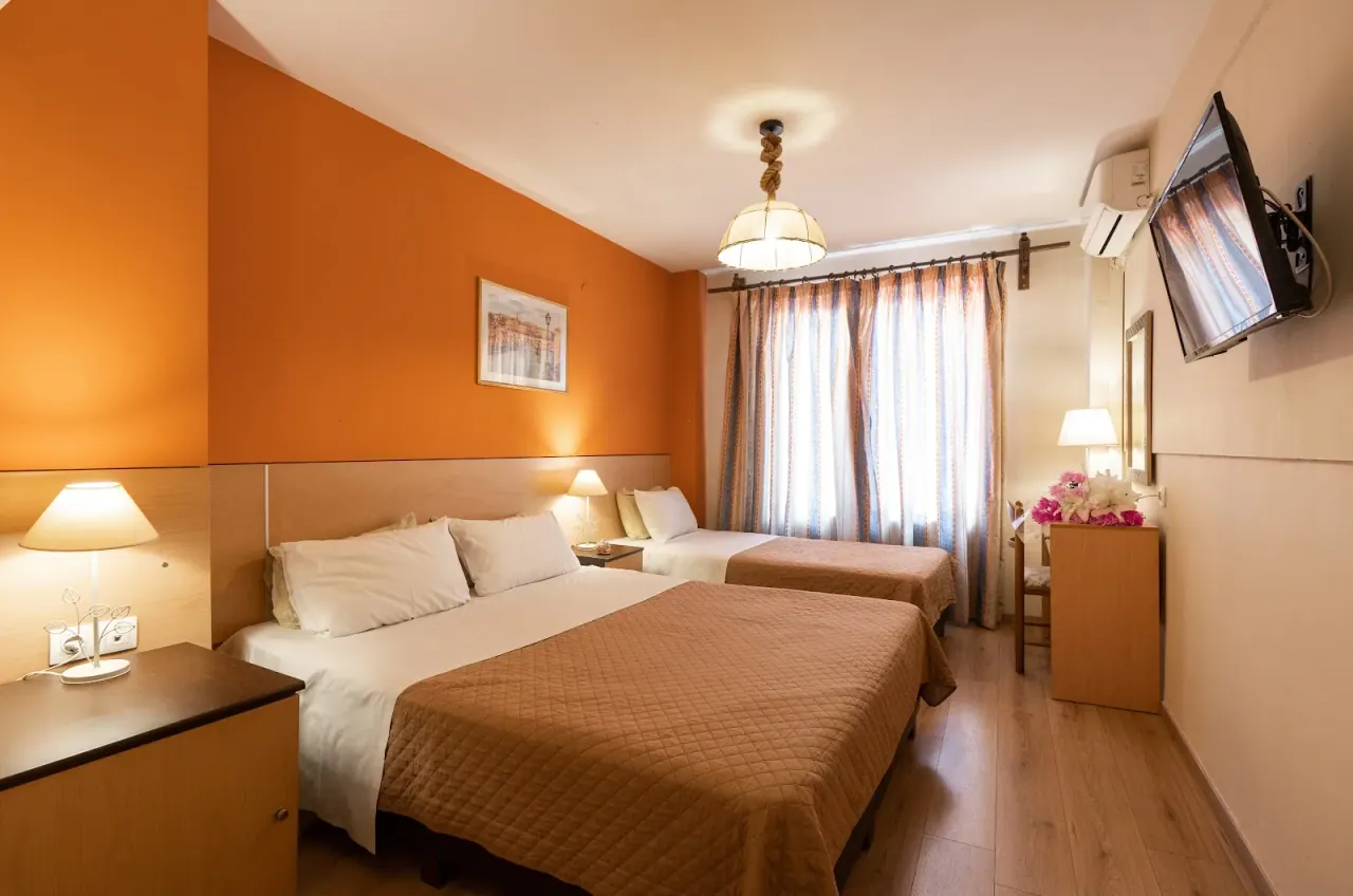 Alexandria Hotel — view 2