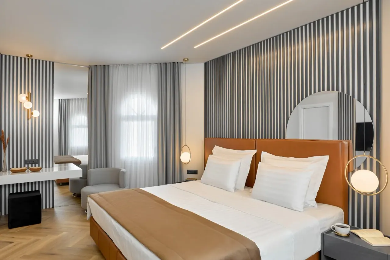 Grand Hotel Palace — view 2