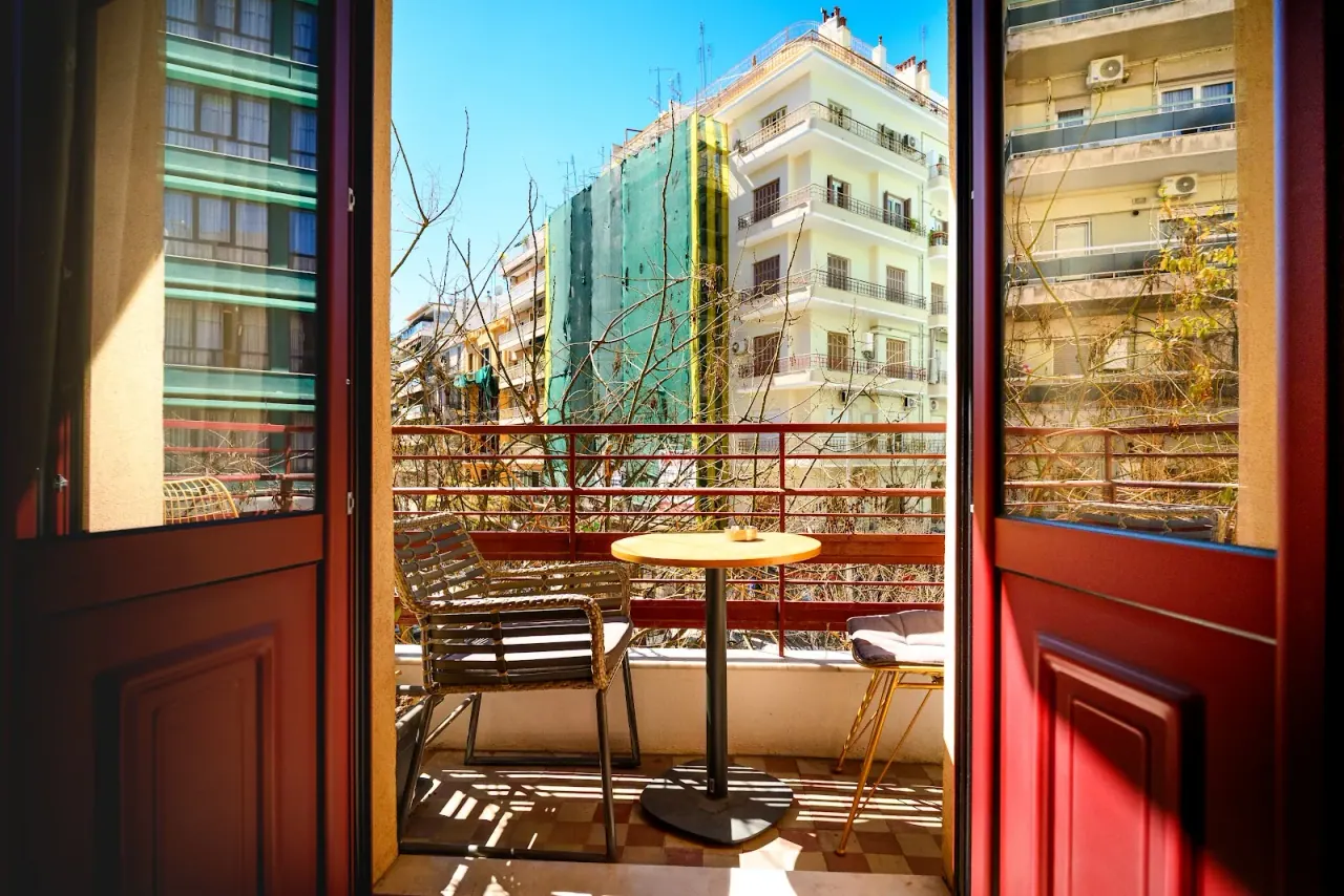 Maroon Bottle Luxury Suites — view 3