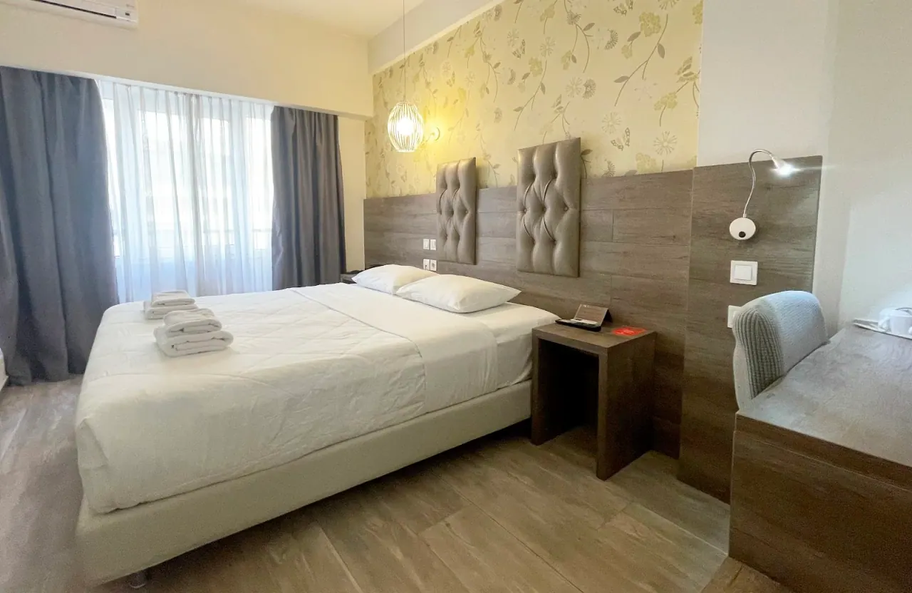Metropolitan Hotel — view 2