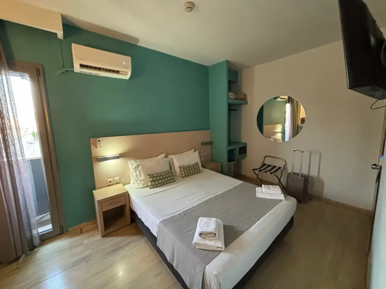 Rotonda Hotel — view 5