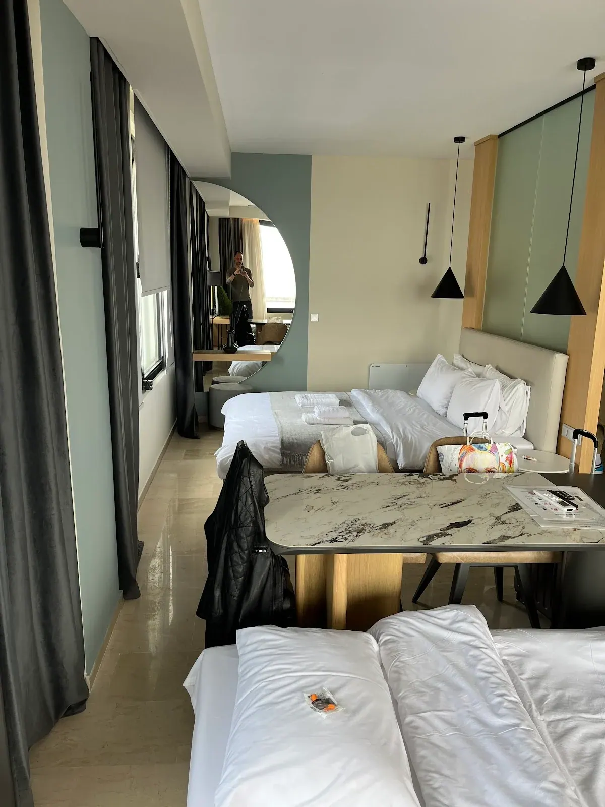 Sea & the City Luxury Apartments — view 5