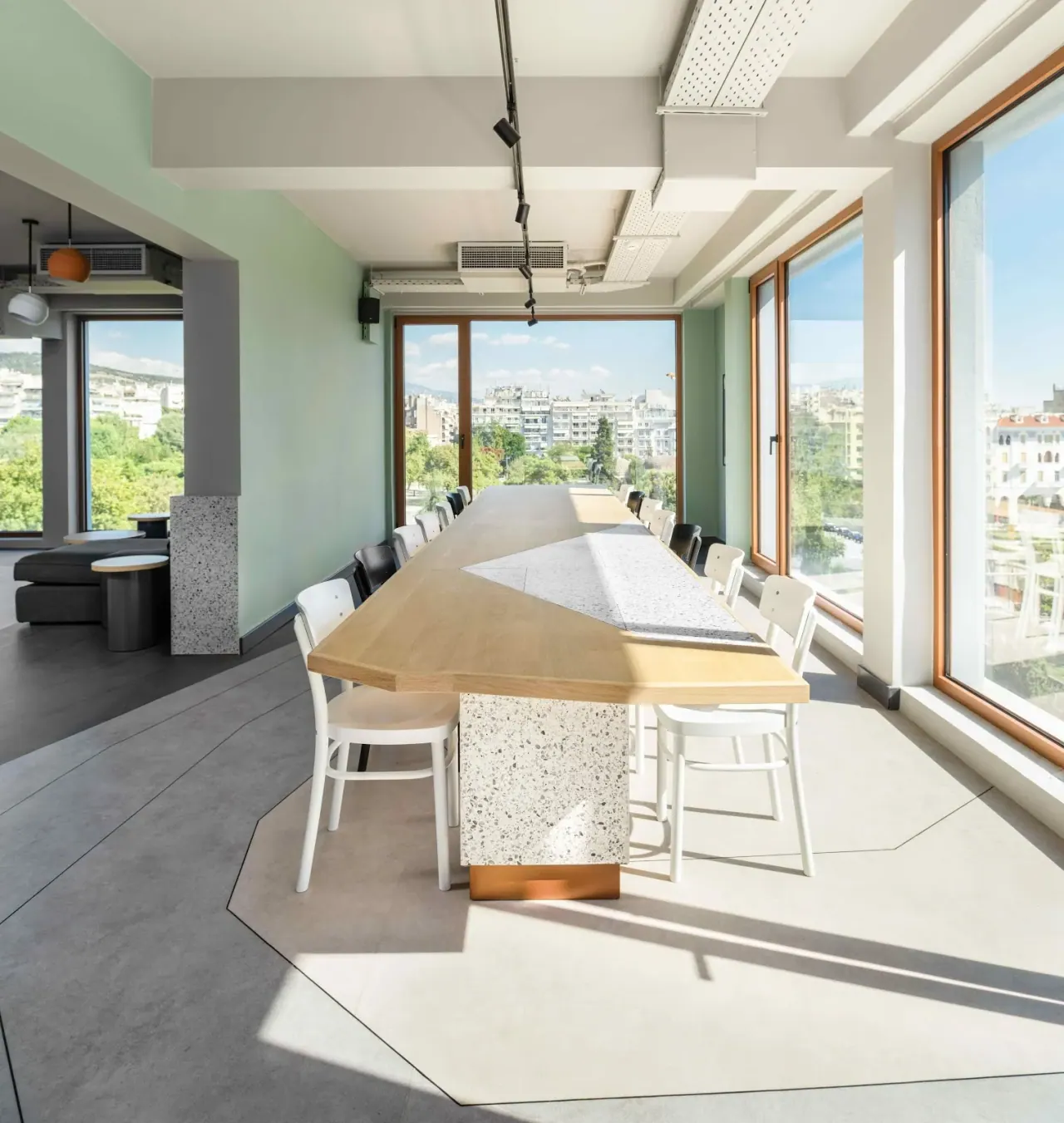 Zeus is Loose Hostel — view 4