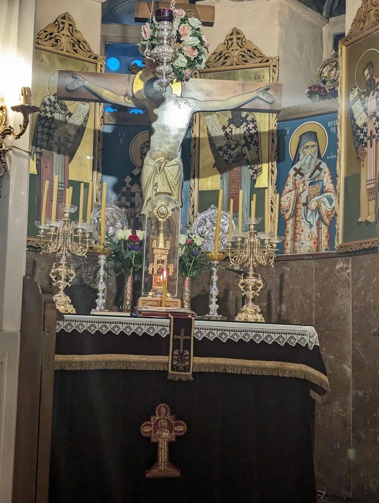Frescoes and the gilded icon screen inside Panagia Chalkeon, Thessaloniki