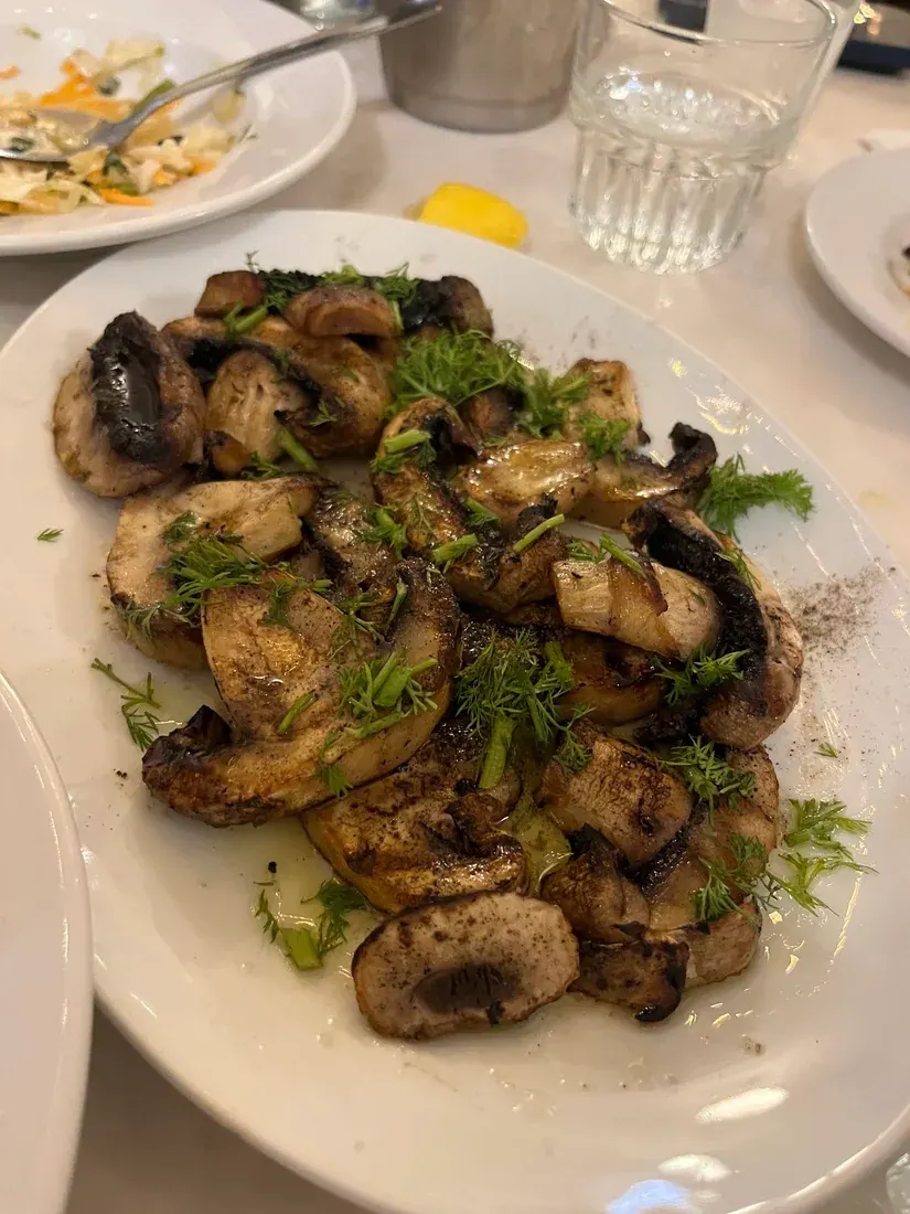 Tompourlika — Foto 2