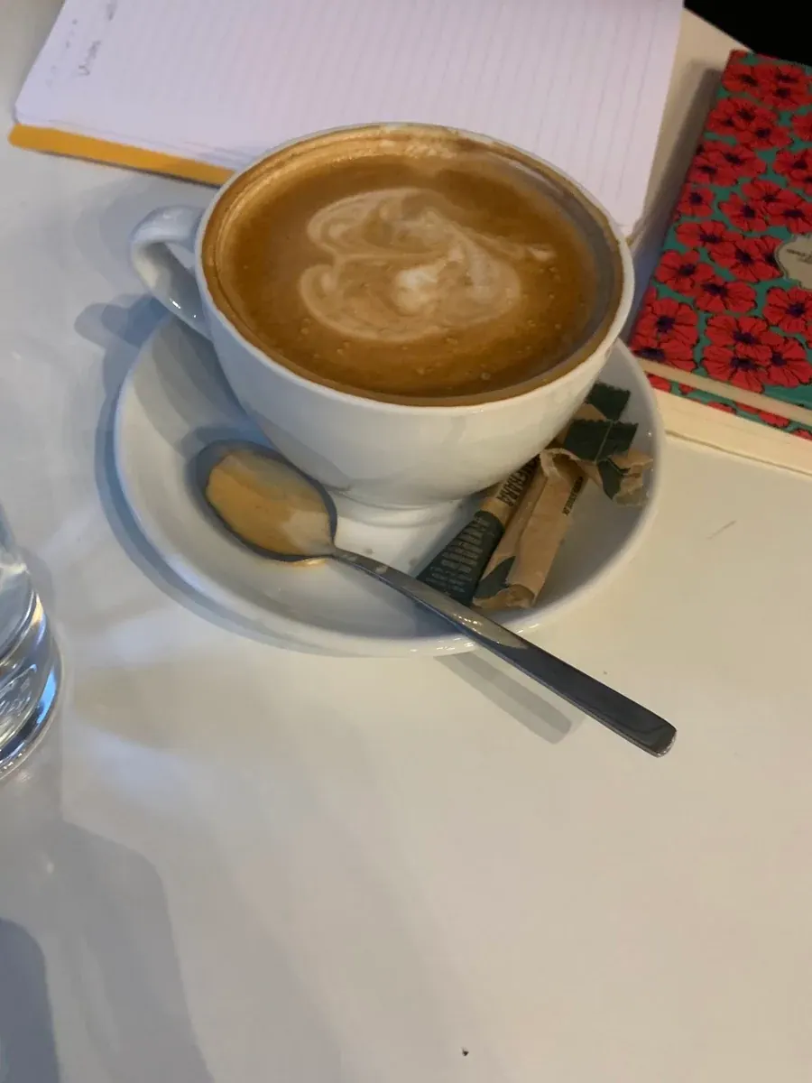 Ypsilon — Foto 4