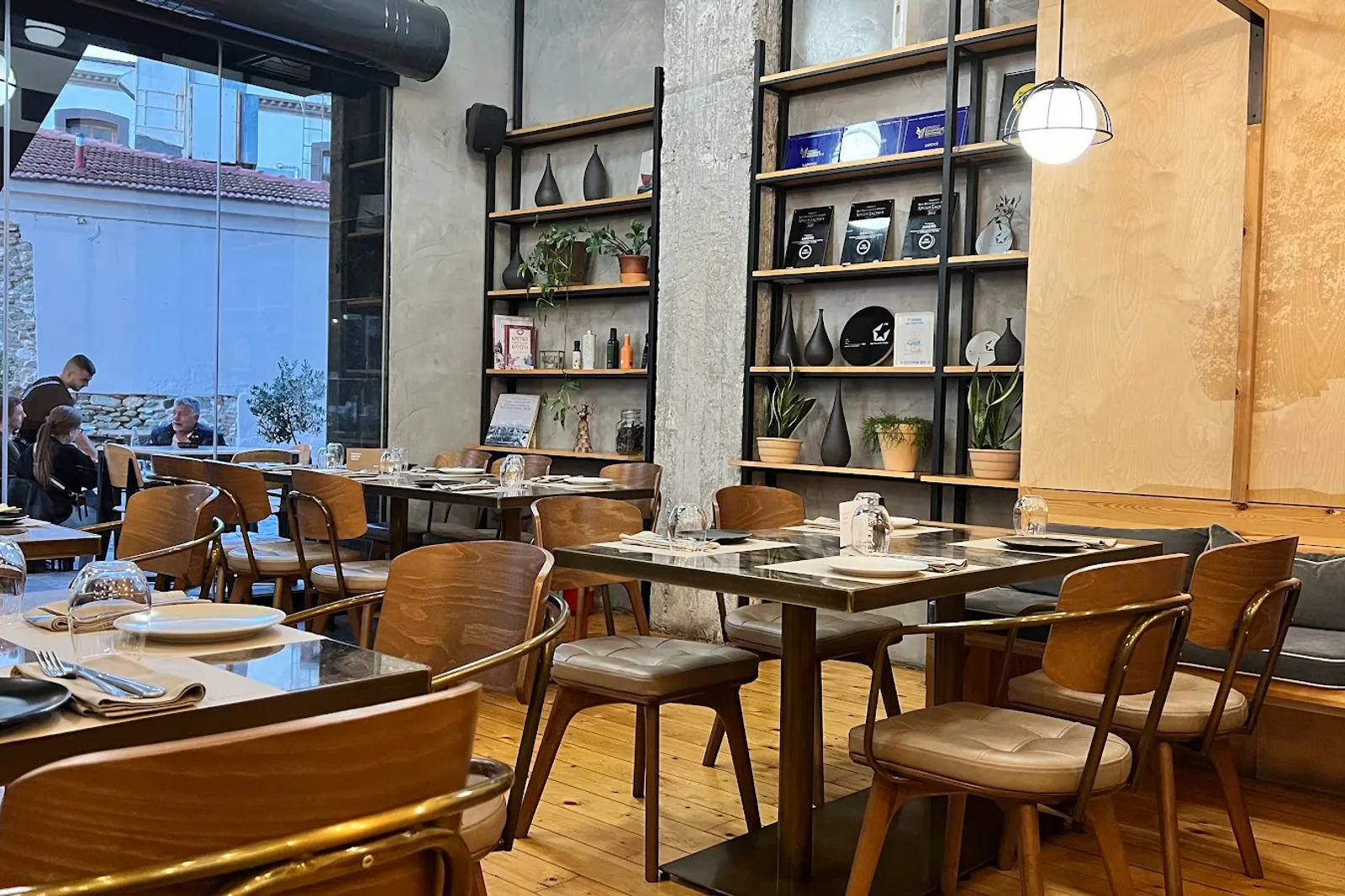Cretan dishes and rusks served at Charoupi in Ladadika, Thessaloniki