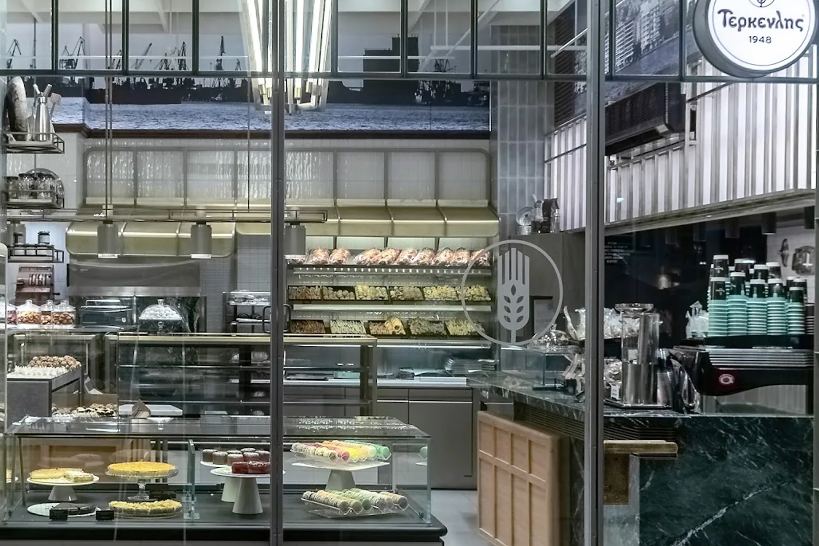 Tsoureki and pastries on display at Terkenlis on Aristotelous Square, Thessaloniki